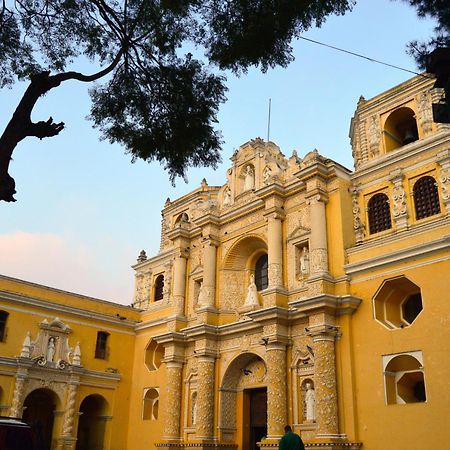 Ave Del Paraiso Guest House Antigua Ngoại thất bức ảnh