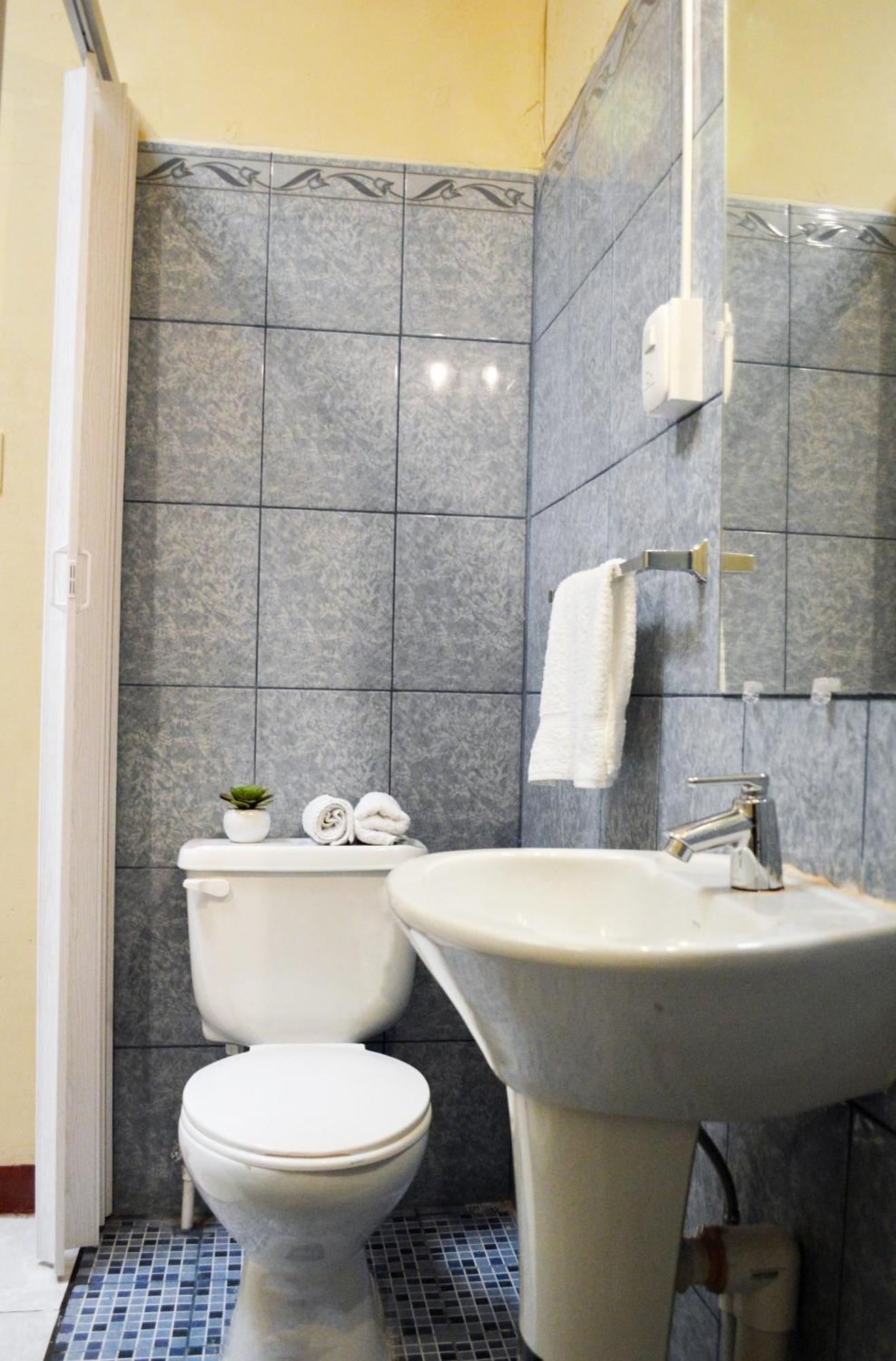 Ave Del Paraiso Guest House Antigua Ngoại thất bức ảnh